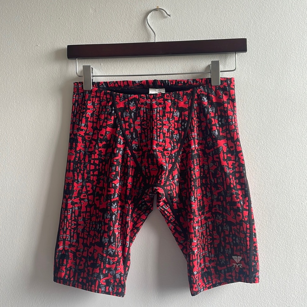 TYR Swim Suit Size 30 Small .